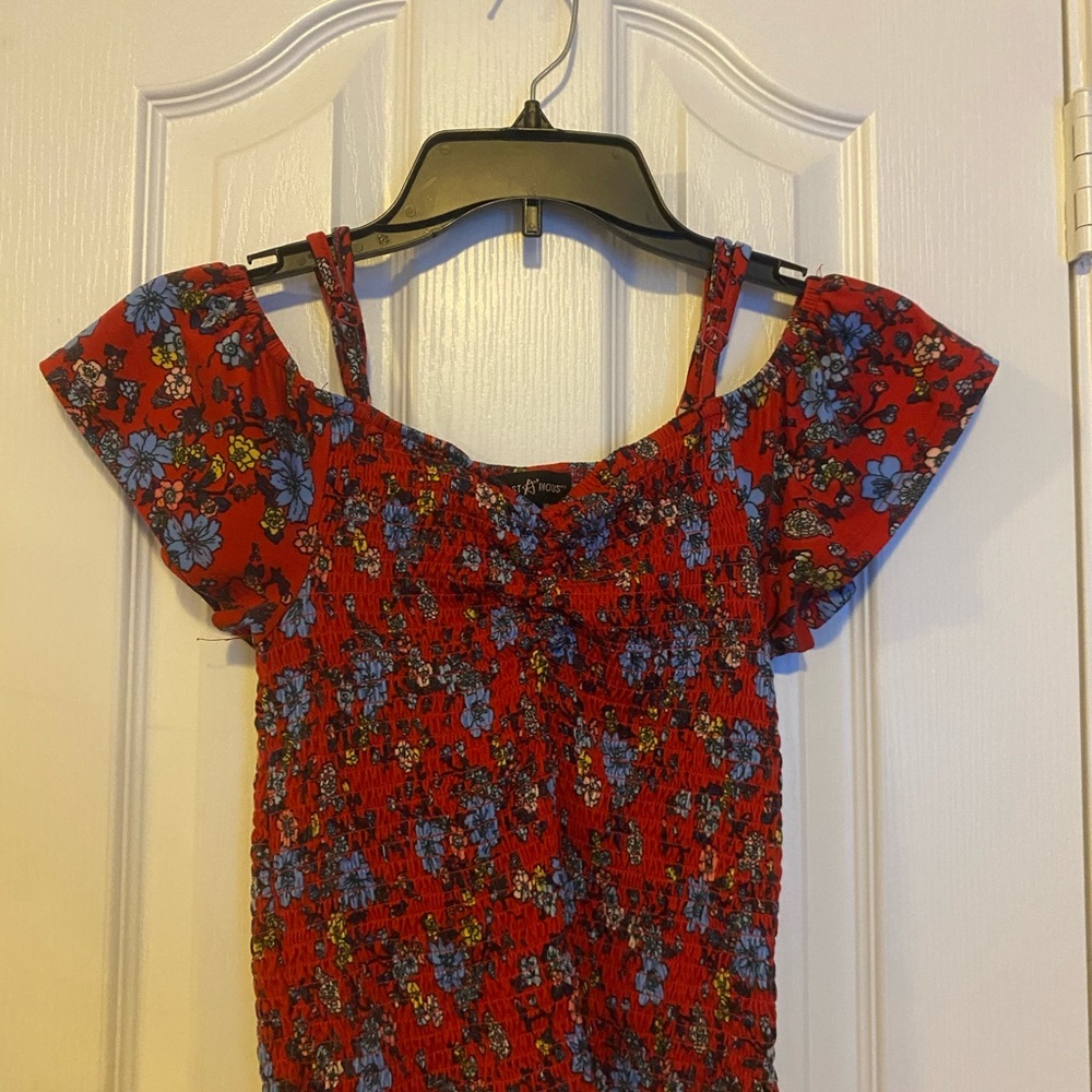 Flower Ribbed Top - Picture 2 of 3